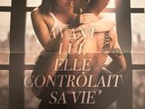 affiche de film représentant un homme et une femme s'embrassant devant une fenêtre