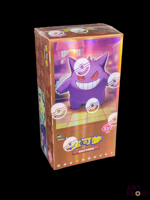 une boîte sur laquelle figure l'image d'une figurine de Pokémon