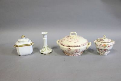 Lot de PIECES en PORCELAINE comprenant un sucrier en porcela…