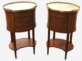 paire de tables de chevet françaises anciennes avec dessus en marbre