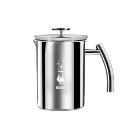 une image représentant une cafetière en acier inoxydable munie d'une poignée