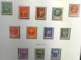 une photo d'une photo d'une collection de timbres-poste