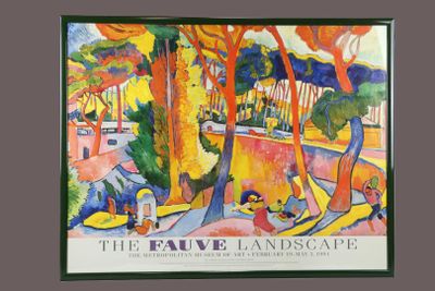 reproduction encadrée d'un tableau représentant une scène de parc avec des personnes assises sur un banc