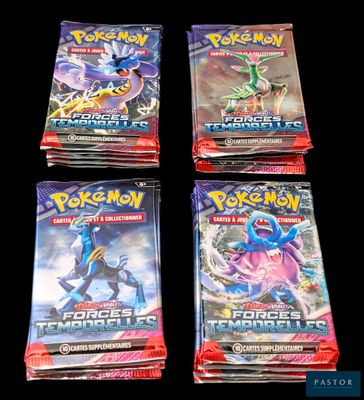 quatre paquets de cartes du jeu de cartes à collectionner Pokémon sur fond noir