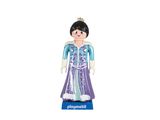 figurine de princesse Disney vêtue d'une robe violette et d'un ruban