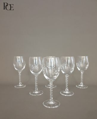 Suite de six verres à pied en cristal taillé à décor d'épis … - Photo 1