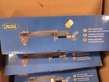 une boîte contenant deux types d'outils différents