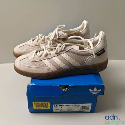 adidas gazelle trainers in white and brown