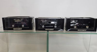 3 véhicules miniatures de marque (Minichamps) dont : - Porsc…