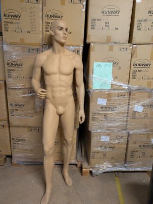 Mannequin masculin réaliste en matière synthétique Runway Ma…