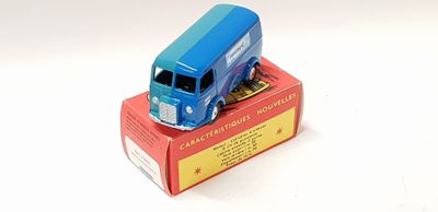 QUIRALU (édition de 2011) Peugeot D4A non-vitré BICOLORE BLE…