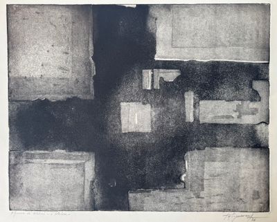 une photo en noir et blanc représentant une image en noir et blanc de boîtes