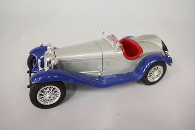 Véhicule miniature 1/18 ALFA ROMEO - 2300 Spider - 1932 - Co…