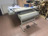 a machine that is sitting on a table in a room