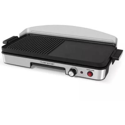 un gros plan d'une grille sur fond blanc
