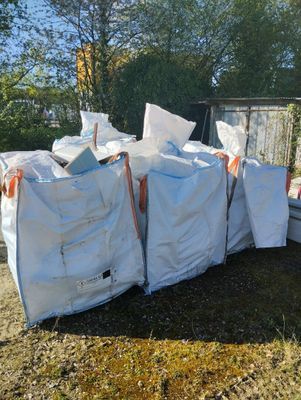 8 Big bag de chutes de PVC Mise à prix : 50€