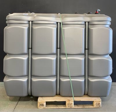 Cuve de stockage « SCHÜTZ » , 2000 litres , en l’état (chocs… - Photo 1