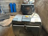 a machine that is sitting in the middle of a room