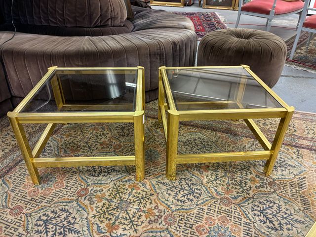 Mobilier de salon vers 1980. Deux bouts de canapé : H 35 L 50 l 5
