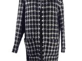 un manteau noir et blanc sur un mannequin, un mannequin, un mannequin, un mannequin, un mannequin, un mannequin, un mannequin, un mannequin, un mannequin, un mannequin, un mannequin, un mannequin, un mannequin, un mannequin, un mannequin, un mannequin, un mannequin, un mannequin, un mannequin, un mannequin, un mannequin, un mannequin, un mannequin, un mannequin, un mannequin, un mannequin, un mannequin, un mannequin, un mannequin, un mannequin, un mannequin, un mannequin, un mannequin, un