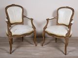 paire de fauteuils français du XIXe siècle de style Louis XVI, avec assises rembourrées