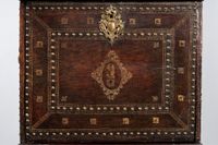 Cabinet sur table à abattant à décor d’une façade de palais … (photo 5)