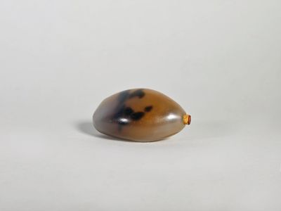 Tabatière en agate. Chine. H : 6 cm