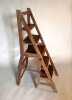 Chaise formant escabeau dépliable en bois et articulation mé… (photo 4)