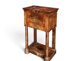 l'image d'une petite table en bois surmontée d'un tiroir