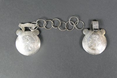 Boucle de ceinture en argent à décor gravé de bouquet de fle…