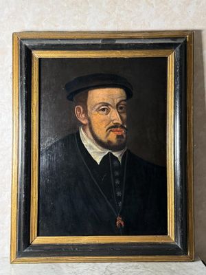 une peinture à l'huile représentant un homme vêtu d'un manteau noir et d'un chapeau