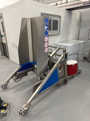 une image d'une machine dans une usine