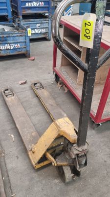 a picture of a pallet with a sign on it
