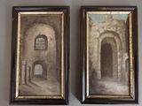 deux photos encadrées représentant une entrée et une autre entrée dans un immeuble