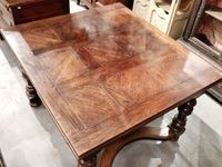 Table à allonges à l'italienne en chêne. (photo 2)