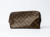 louis vuittou toiletry bag in monogram canvas