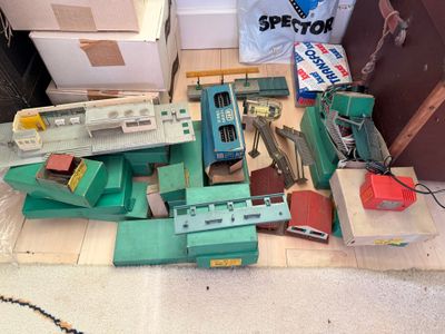 Train électrique JEP avec locomotives, et rails