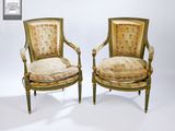 paire de fauteuils peints de style louis xvi