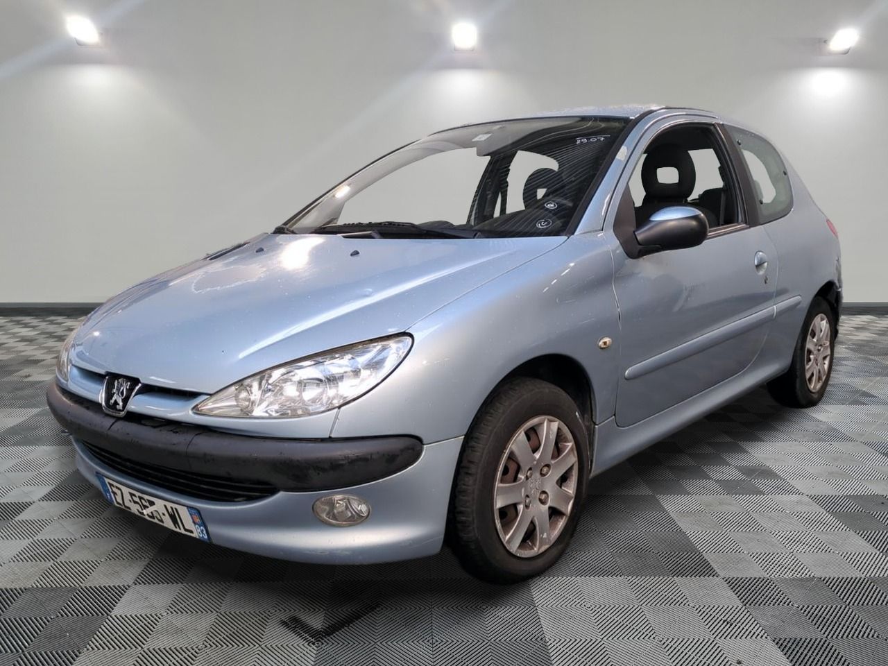 PEUGEOT - 206 1.4E PACK NAV - ES - Mise en service: 15/02/2006 - Échappement bruyant - à contrôler Vente exclusivemen...