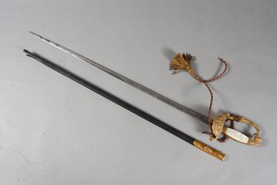 Allemagne Impériale. Épée d'officier à clavier fixe décorée …