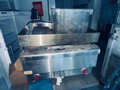 une image d'une machine servant à fabriquer des beignets