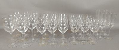 Cristal de Sèvres. Partie de service de verres à pied, marqu… - Photo 1