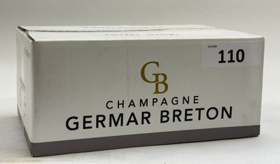La caisse de champagne est posée sur la table, prête à être dégustée.