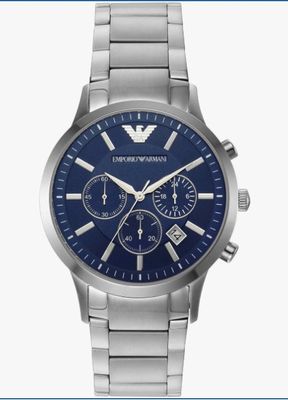 un gros plan d'une montre sur fond blanc, avec un cadran bleu
