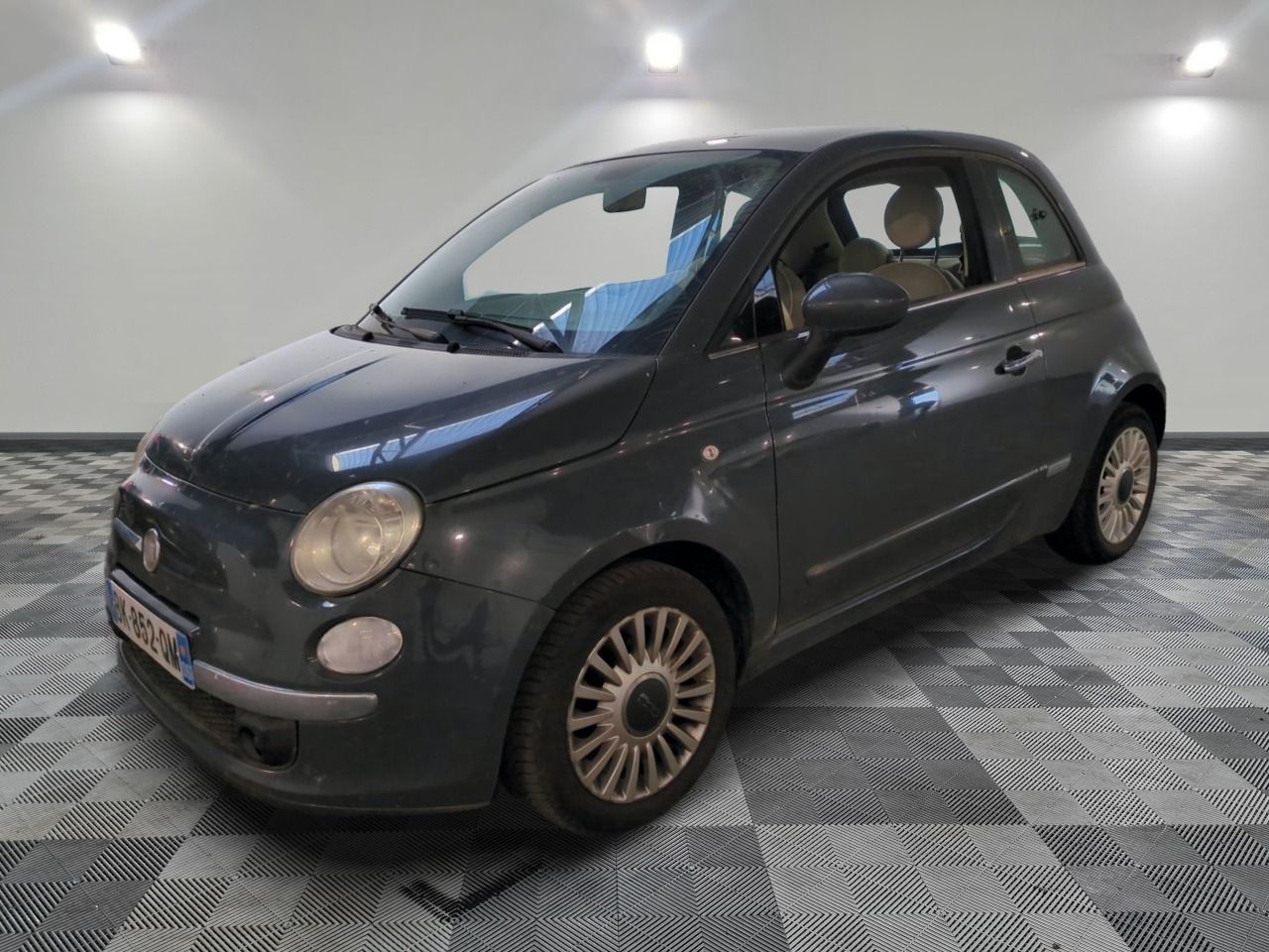 FIAT 500 1.2 8V 69 CH SS Lounge - Voiture d'occasion avec voyant huile allumé