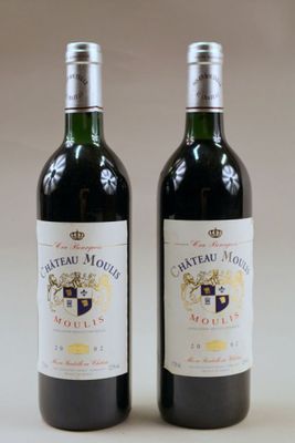2 B. Château Moulis. Moulis Cru Bourgeois 2002