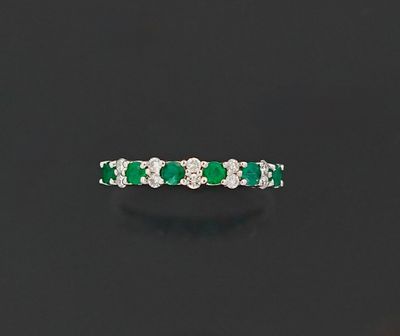 Demi alliance en or gris 18K 750 millièmes ornée en alternan…