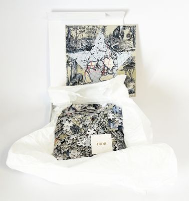 DIOR. Puzzle de 500 pièces. En coffret.