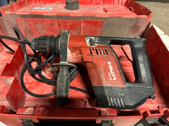 HILTI TE 5 - perforateur burineur filaire. Démarre. Visite-le Lun...