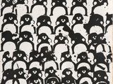 un dessin en noir et blanc représentant un groupe de pandas
